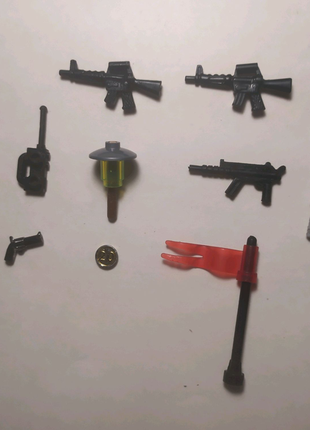 Набір іграшкової зброї та спорядження для фігурок солдатів лего