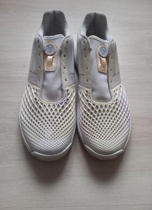 Продам кроссовки adidas