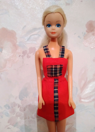 Одяг для барбі - спідниця з нагрудником.