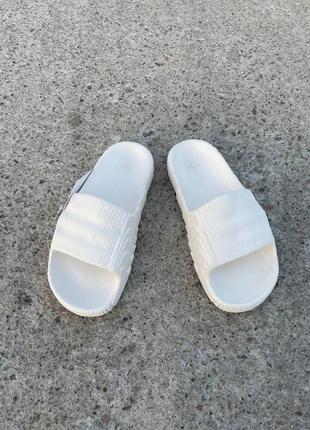 Adidas adilette white slides6 фото