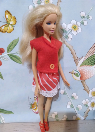 Одяг для барбі - наряд - спідниця смугаста червона з кофтою.