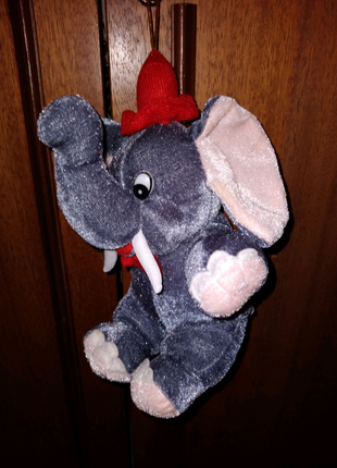 Слоненя у червоній шапці - м'яка іграшка, імпортна5 фото