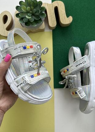 Босоножки спорт серебряные