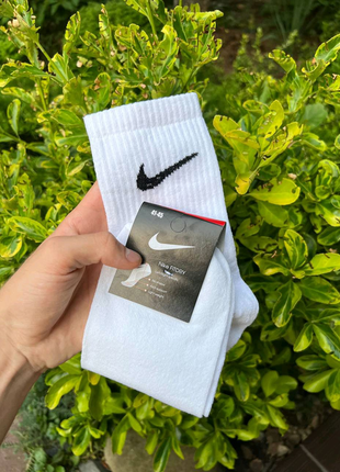 👋білосніжні шкарпетки nike 
високі з великим свушом ❤️‍🔥4 фото