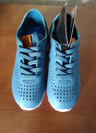 Кросівки, ботинки feewear