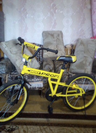 Продам дитячий велосипед2 фото