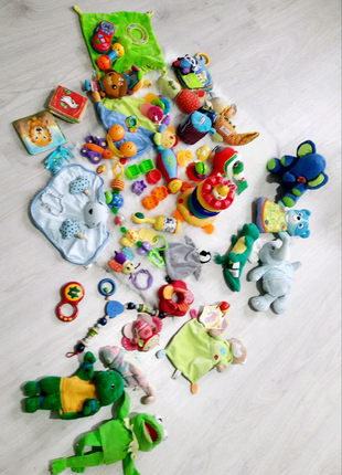 Брязкальця фірм chicco, vtech ,fisher price