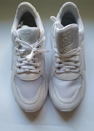 Білі кросівки puma оригінал3 фото