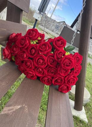 Розы красивые искусственные как живые