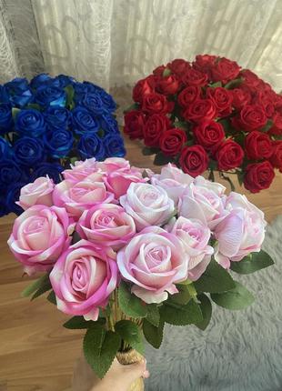 Великий вибір латексних троянд1 фото