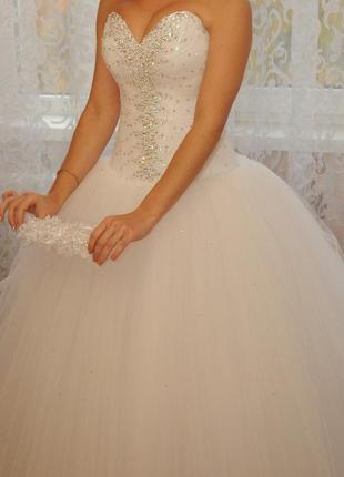 Весільна сукня4 фото