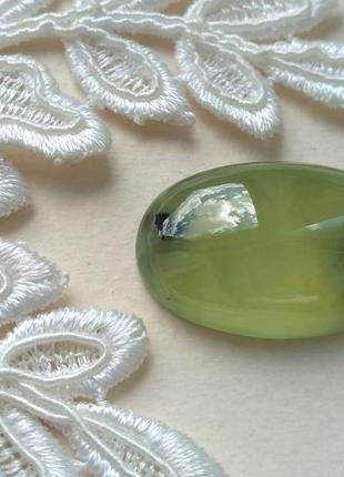 Пренит - кабошон натуральный камень для создания украшений 50 ct