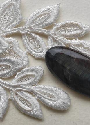 Петерсит - кабошон