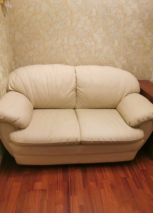 Диван двохмісний диван