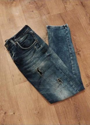 Стильные рваные мужские джинсы весенние потертые мужские джинсы молодежные мужские джинсы с рваностями5 фото