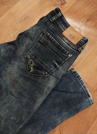 Стильные рваные мужские джинсы весенние потертые мужские джинсы молодежные мужские джинсы с рваностями6 фото