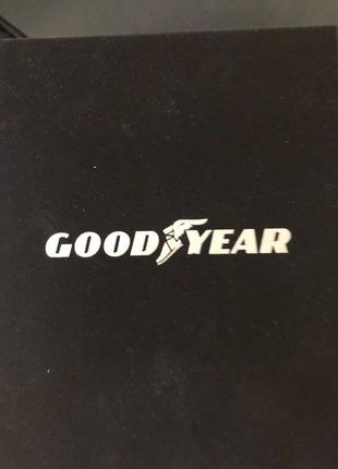 Годинник goodyear