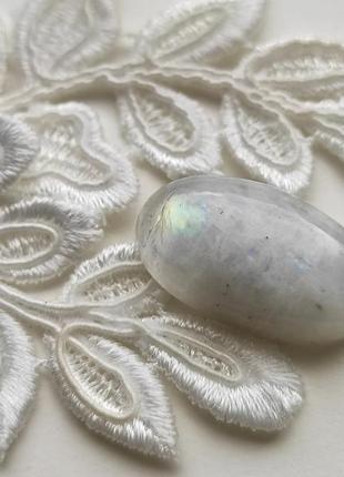 Місячний камінь кабошон натуральний природний для створення прикрас