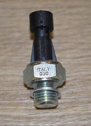 Датчик тиску масла eps 1.800.096, 55202374, 6240415, 95961350