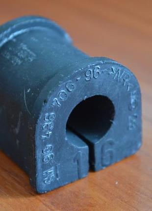 Втулка заднього стабілізатора gm 90496706, 444200