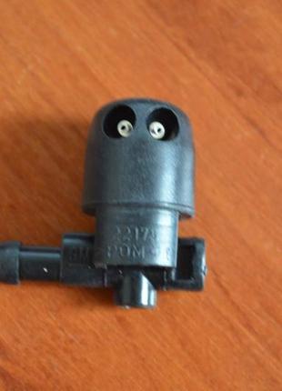 Форсунка омивача лобового скла gm 90588124, 1451212