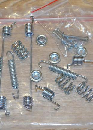 Ремкомплект задніх гальмівних колодок delphi ly1061, 7701205756