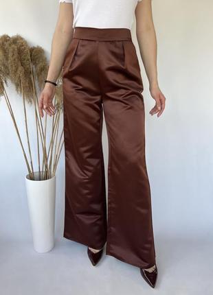 Актуальні брюки палаццо шоколадні з високою посадкою штани бермуди кюлоти сатинові атласні8 фото
