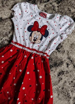 Платье minnie mouse disney 4-5р
104 110 см сукня в горох