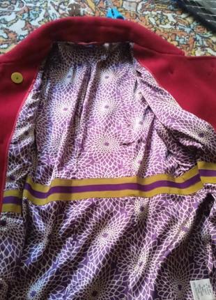 Шерстяное шерстяное пальто тренч пиджак насыщенного красного цвета в новом состоянии с акцентными пуговицами размера м в стиле michael kors8 фото