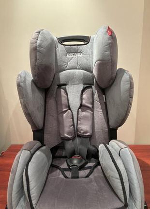 Продається автокрісло recaro young sport (9 міс. до 12 років),б/в1 фото