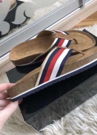 Шлепки tommy hilfiger