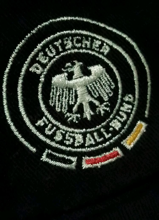 Кепка dfb
немецкая б/у цвет  черный
в отличном состоянии