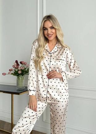 Красивая одежда для дома/ шелковая пижама 
твоя пижама с pinterest 🤍5 фото