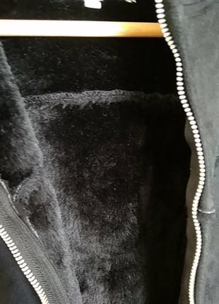 Куртка - дублянка, імітація замші, насичений чорний колір.8 фото