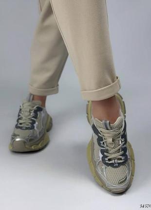 Кайфовые повседневные кроссовки сеточка на повышенной подошве бежевые серебряные8 фото
