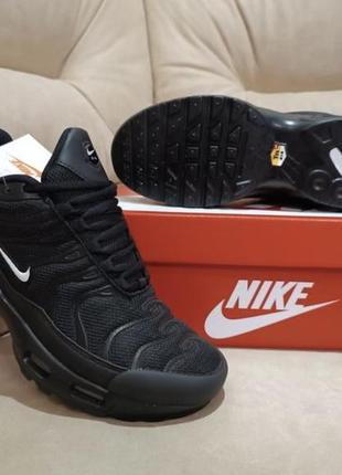 Крутезные кроссовки на баллонах nike air max plus tn black модные кроссовки найк аир макс рлюс тн черные5 фото