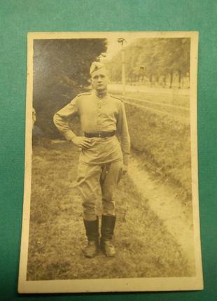 Старая фотография военного. без подписи. ркка