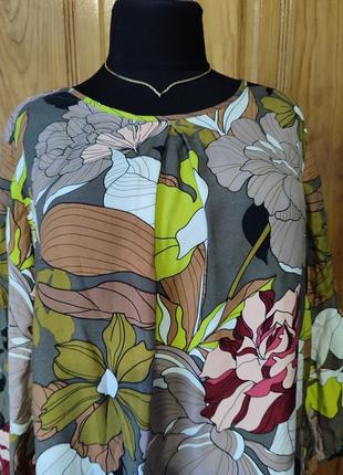Платье хаки цветочный принт складочка спереди рукав на резинке батал3 фото