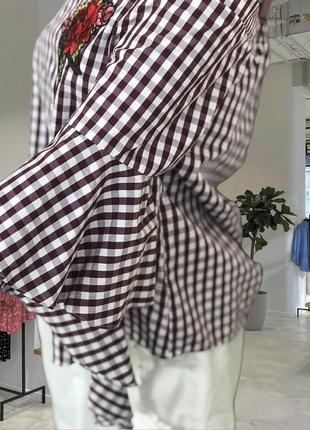 Шикарна блуза з вишитими квітами5 фото