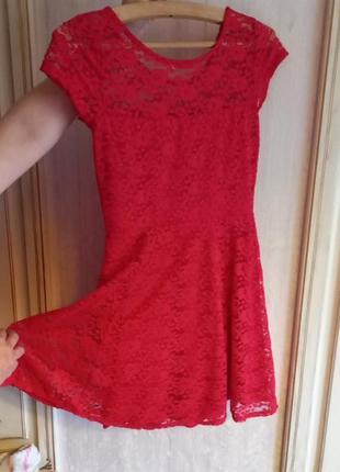 Сукня червона гіпюрова на підкладці розмір s дівчаче стильне.4 фото