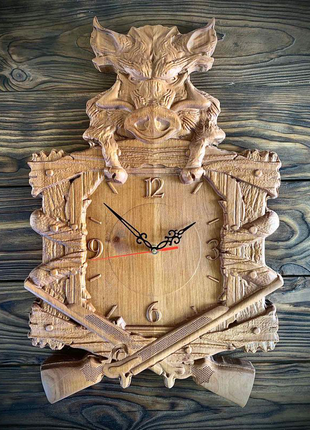 Годинник з різьбленням по дереву3 фото