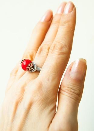 Кольцо ручной работы красн колечко ювелир проволка корал бижутерия3 фото
