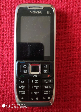 Nokia e51-1