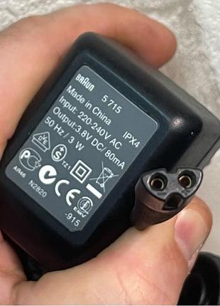 Блок живлення зарядка для бритви braun 3.8 v dc/80ma оригінал б/у