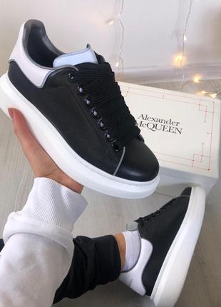 Женские кроссовки alexander mcqueen black/white3 фото