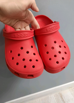 Оригінальні шльопанці/босоніжки crocs1 фото