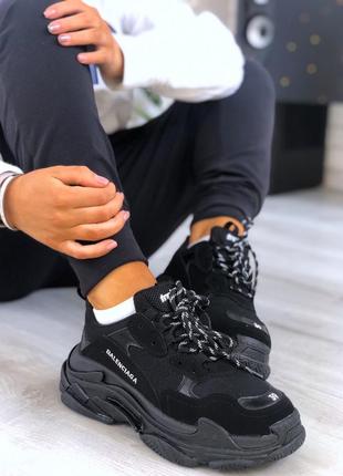 Женские кроссовки balenciaga triple s black9 фото