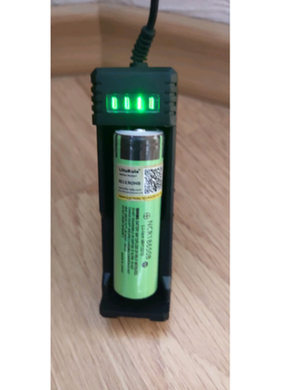 Usb зарядний пристрій на 1 li-ion акумулятор 26650 18650