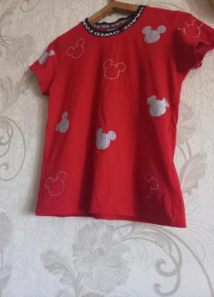 Стильная футболка s sogo