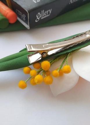 Заколка с цветком нарцисс мимоза на заколке